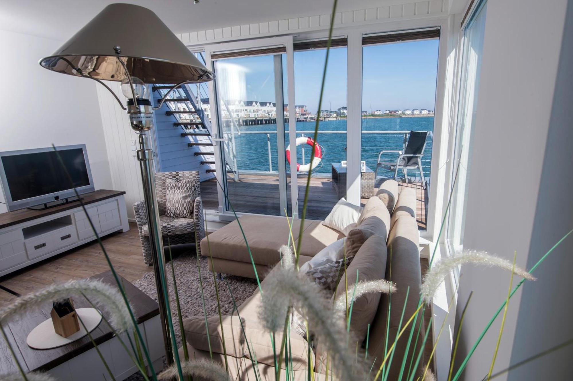 אולפניץ Schwimmendes Ferienhaus Antares One By Seeblick Ferien Oro, Rundum Wasser, Sauna מראה חיצוני תמונה
